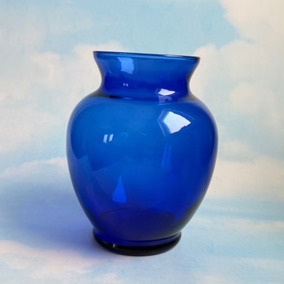 VINTAGE Vases Cobalt Blue Glass Pair (2) - Picture 10 of 15